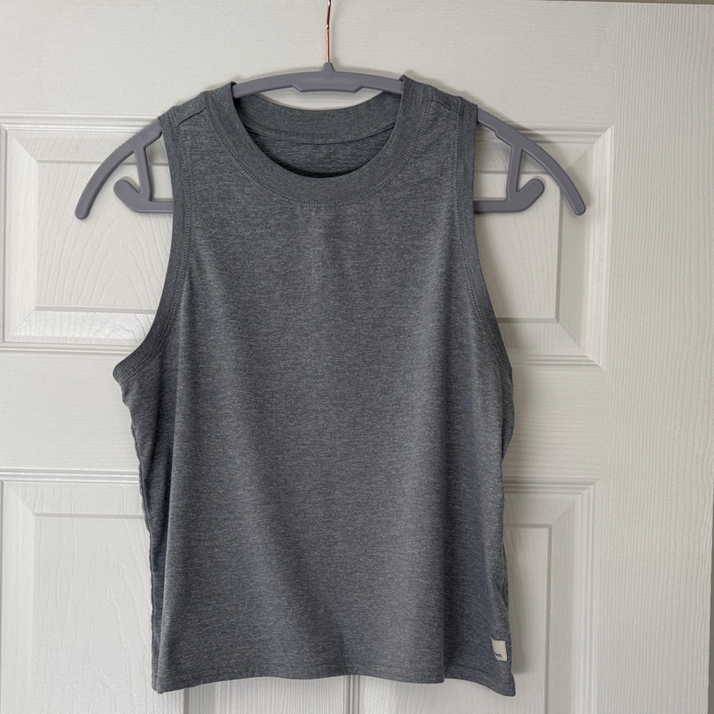 Vuori Charcoal Muscle Tee